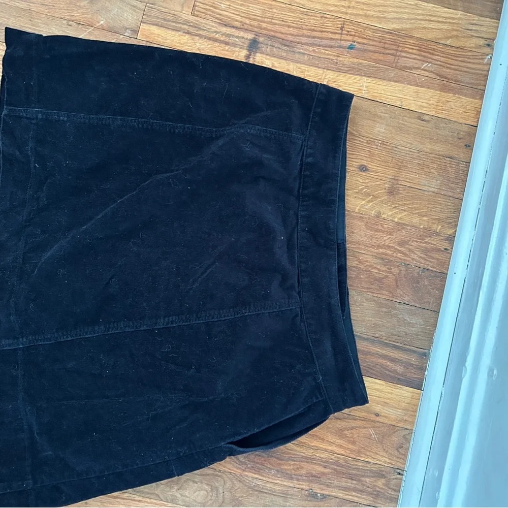 Uniqlo Corduroy Mini Skirt with Button Detail - Picture 2 of 5